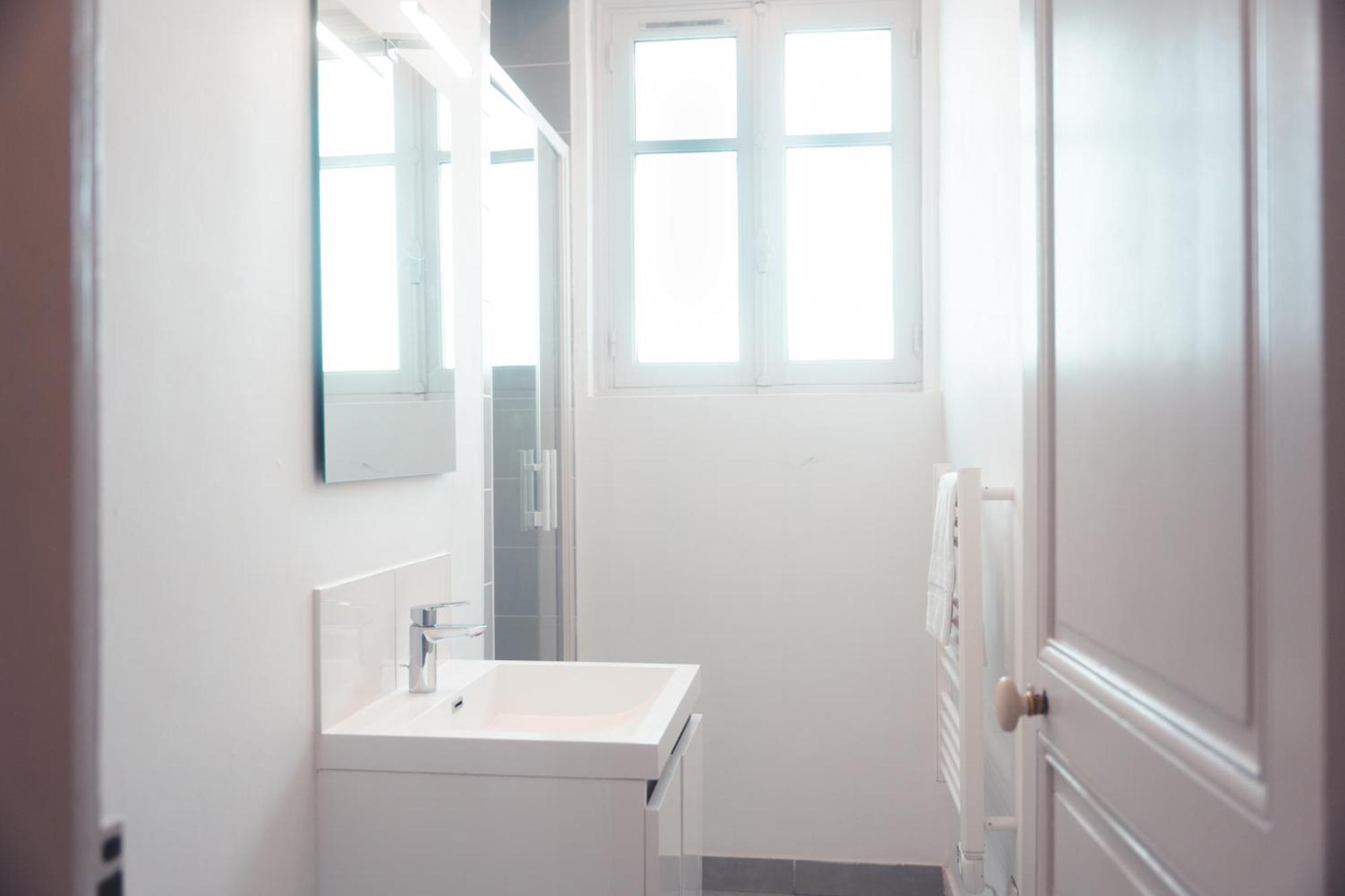 Le Ronsardien - Appartement Calme Et Confortable Tours Bagian luar foto